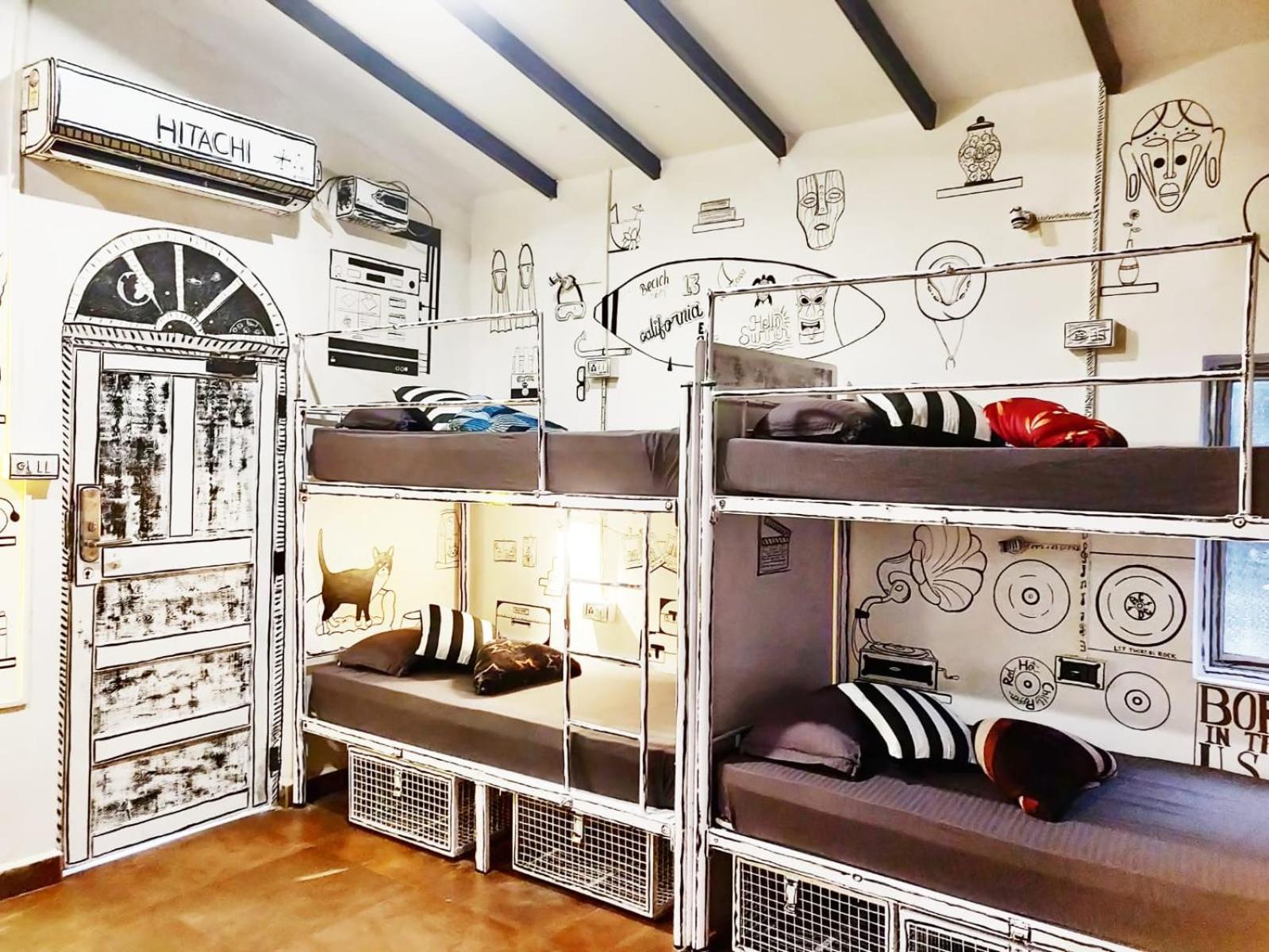 Pappi Chulo Vagator Hostel Eksteriør bilde