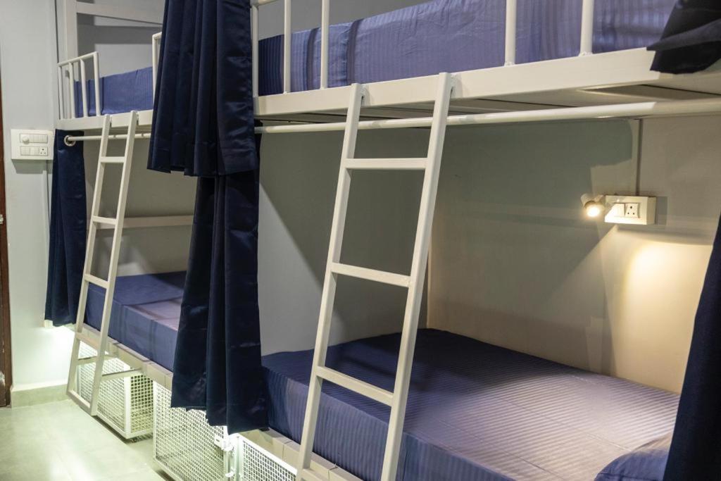 Pappi Chulo Vagator Hostel Eksteriør bilde