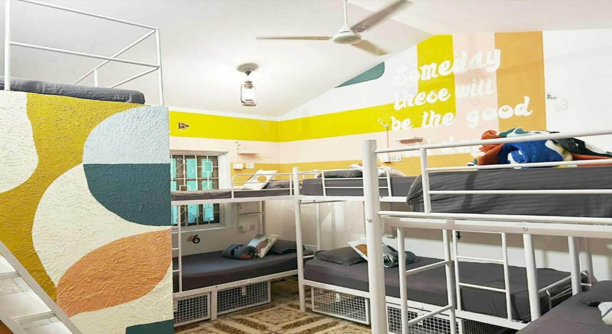 Pappi Chulo Vagator Hostel Eksteriør bilde