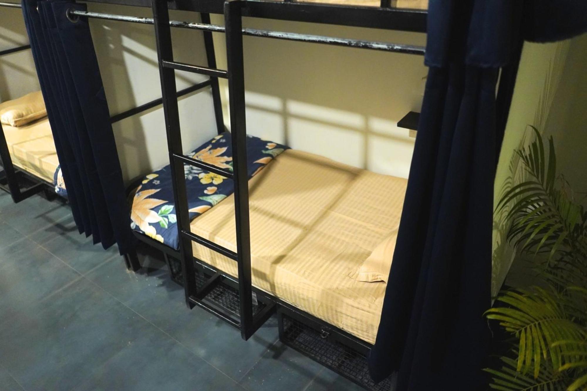 Pappi Chulo Vagator Hostel Eksteriør bilde