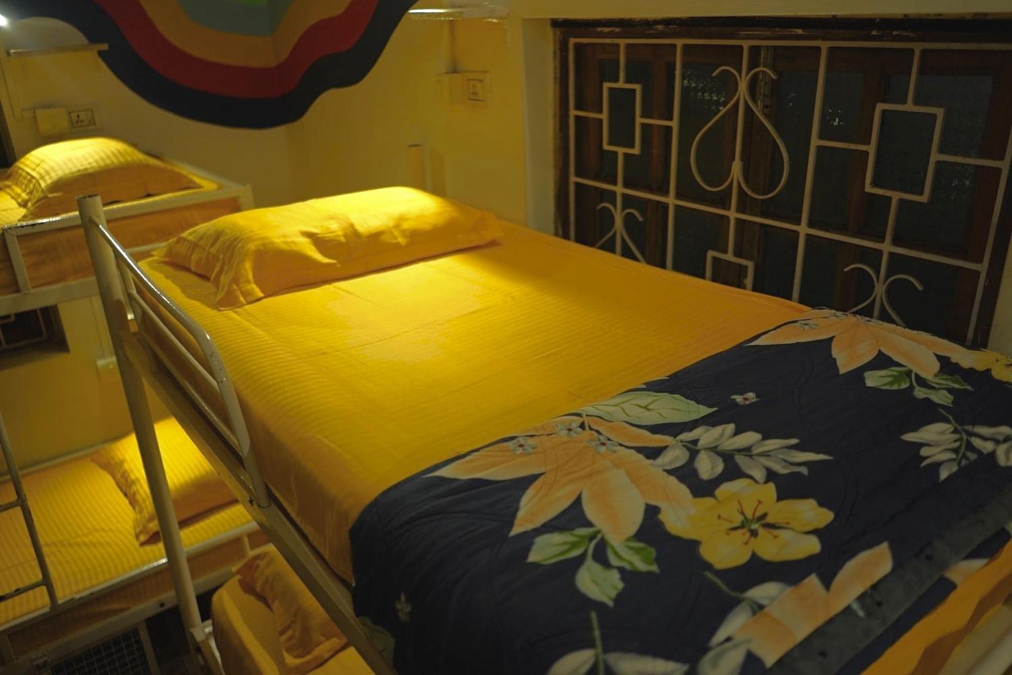 Pappi Chulo Vagator Hostel Eksteriør bilde