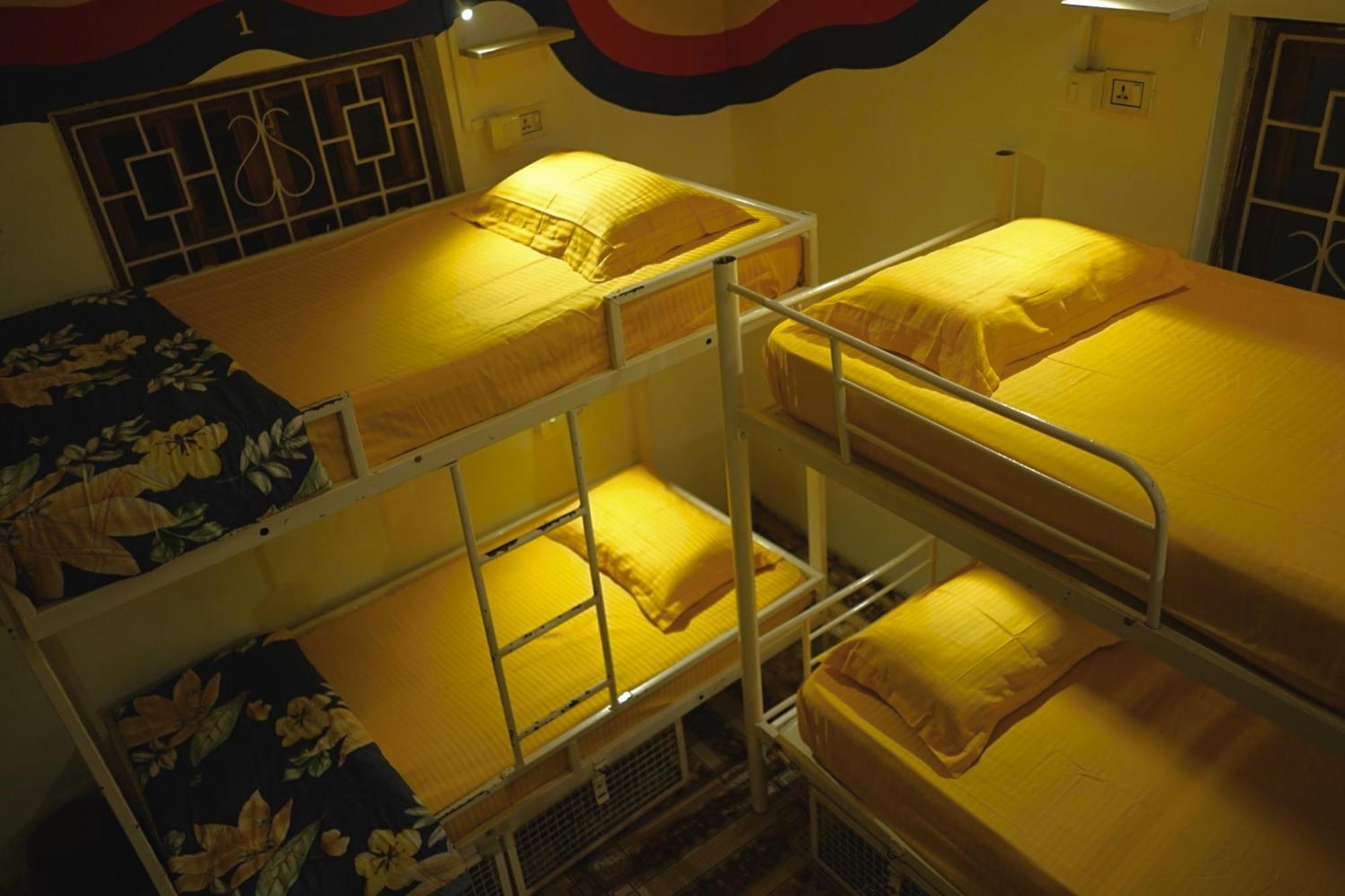 Pappi Chulo Vagator Hostel Eksteriør bilde