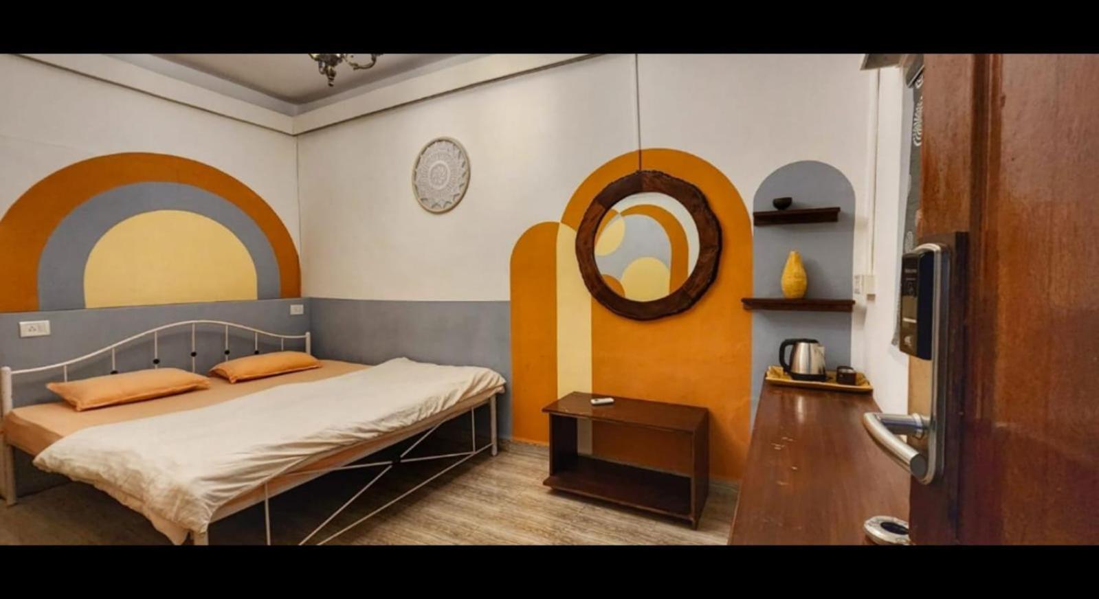 Pappi Chulo Vagator Hostel Eksteriør bilde
